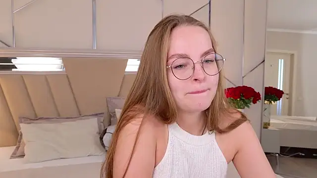 MadisonSmitt online show from 07/04/26, 05:02