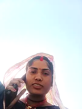 Pushpa hotty online show from 02/21/26, 04:13