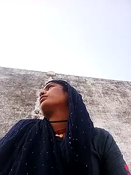 Pushpa hotty online show from 02/24/26, 04:21