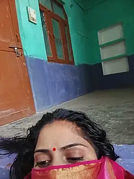 Snapshot of Pushpa_hotty chatting on 05/24/26, 03:33 Pushpa hotty online show from 05/24/26, 03:33