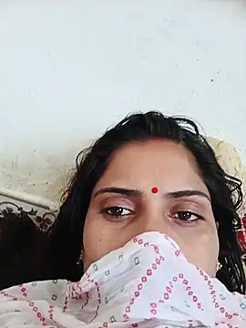 Snapshot of Pushpa_hotty chatting on 06/14/26, 04:25 Pushpa hotty online show from 06/14/26, 04:25