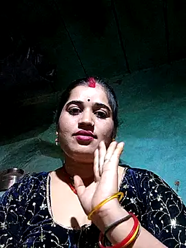 Hot kamla online show from 04/13/26, 06:19