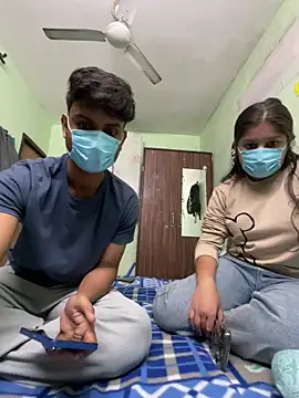 Cute hotzara online show from 11/17/25, 04:29