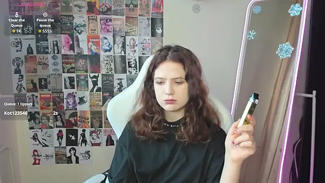 Anora Miller online show from 01/08/26, 08:27