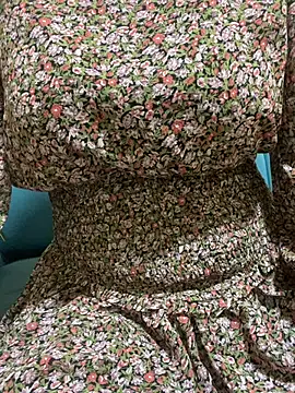 Molatane0 online show from 11/12/25, 12:38