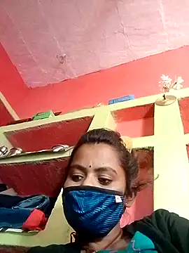 Snapshot of Kiranti_hot chatting on 11/17/25, 06:30 Kiranti hot online show from 11/17/25, 06:30