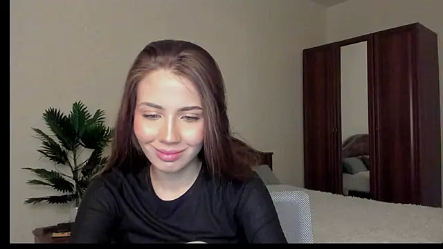 Aurora Glow21 online show from 01/11/26, 12:10