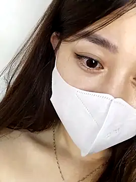 Snapshot of MiCandy-Lovee chatting on 11/13/25, 04:50 MiCandy-Lovee online show from 11/13/25, 04:50