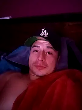 Snapshot of Al3vr chatting on 11/12/25, 12:38 Al3vr online show from 11/12/25, 12:38