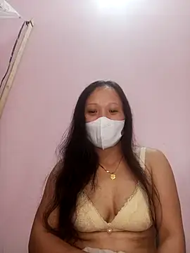 t-t-babe online show from 11/12/25, 01:44