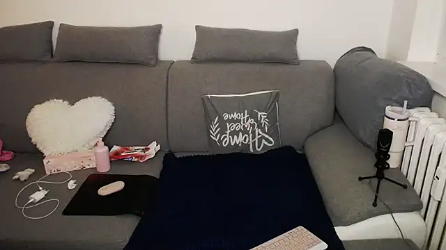 LolaSweetButPsycho7 online show from 02/10/26, 07:29