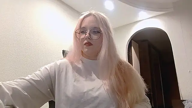 ArletteHals online show from 11/12/25, 01:55