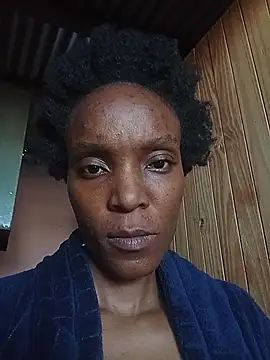 Beverlygurlx6 online show from 02/03/26, 07:35