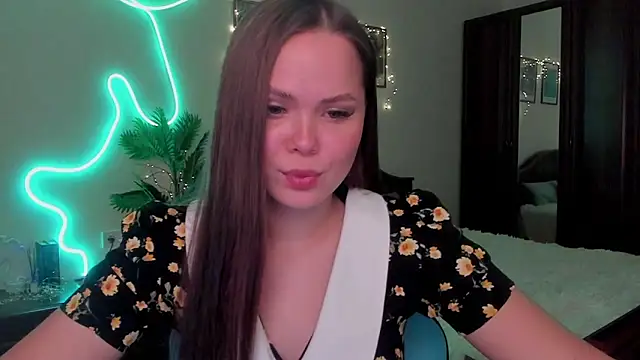 Kira love 81 online show from 02/24/26, 07:34