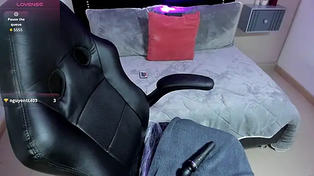 conny tanakaa online show from 11/30/25, 02:54