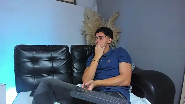 ZeusBrant online show from 03/13/26, 01:29