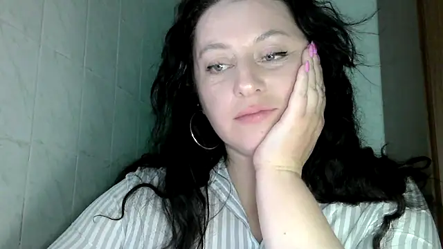 MelinaAx online show from 04/18/26, 06:34