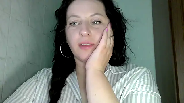 MelinaAx online show from 04/18/26, 08:09