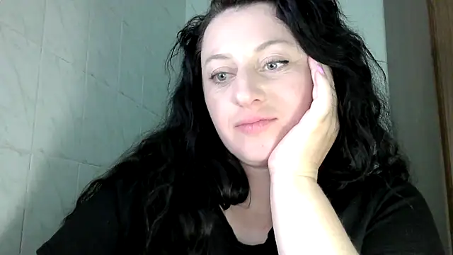 MelinaAx online show from 05/17/26, 07:21