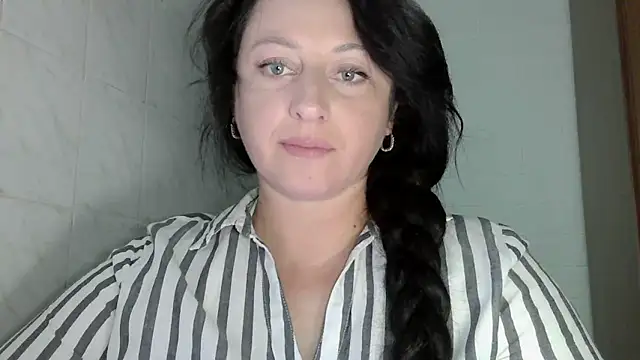 MelinaAx online show from 06/11/26, 07:17