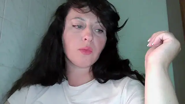 Snapshot of MelinaAx chatting on 07/18/26, 07:06 MelinaAx online show from 07/18/26, 07:06