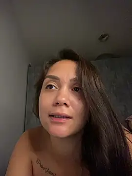 carolsapequinha online show from 04/02/26, 02:20