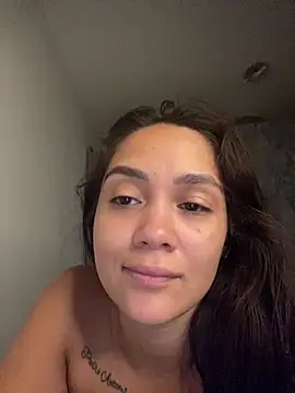 carolsapequinha online show from 04/05/26, 08:33