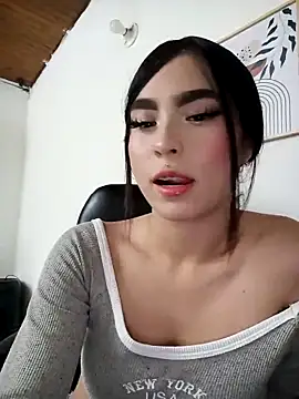 Snapshot of Irina_Fernandez chatting on 11/13/25, 07:24 Irina Fernandez online show from 11/13/25, 07:24