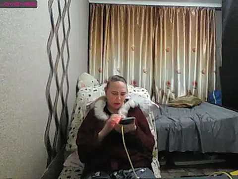 JenniDeep online show from 11/24/25, 03:01