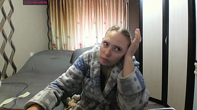 JenniDeep online show from 05/25/26, 09:04