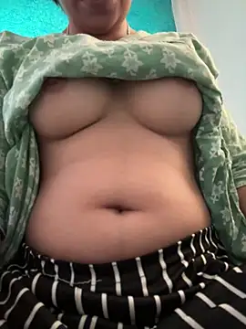 isha sharma2002 online show from 03/28/26, 12:05