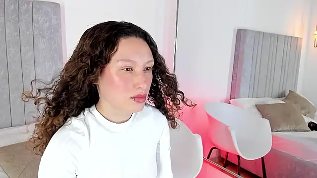 Snapshot of Martina_077 chatting on 01/17/26, 07:17 Martina 077 online show from 01/17/26, 07:17