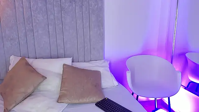 Snapshot of Martina_077 chatting on 02/09/26, 07:51 Martina 077 online show from 02/09/26, 07:51