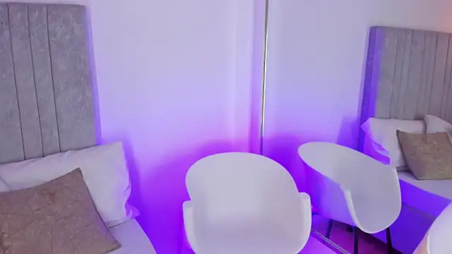 Snapshot of Martina_077 chatting on 03/02/26, 08:26 Martina 077 online show from 03/02/26, 08:26