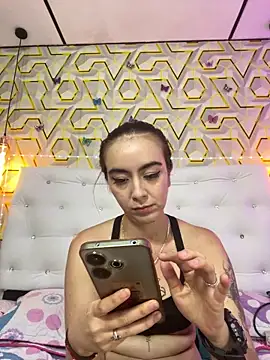 Snapshot of MelanyyJhonson15 chatting on 05/31/26, 10:00 MelanyyJhonson15 online show from 05/31/26, 10:00