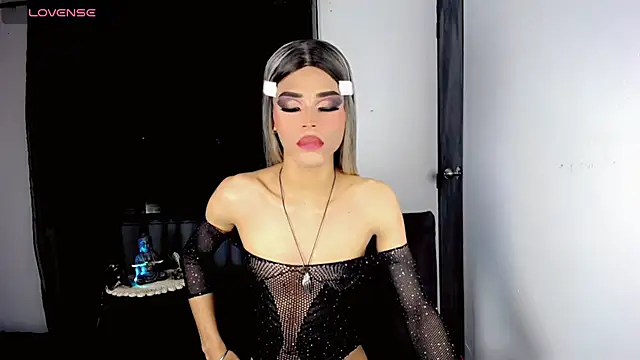 TAYLOR S7 online show from 11/14/25, 10:03