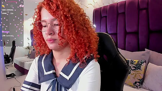 avrilwaynee online show from 11/19/25, 12:27