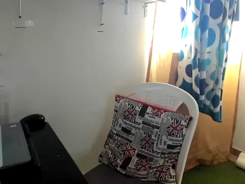 Snapshot of caroline_47 chatting on 01/12/26, 07:19 caroline 47 online show from 01/12/26, 07:19