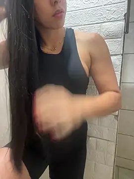 Monahliza online show from 12/01/25, 03:22