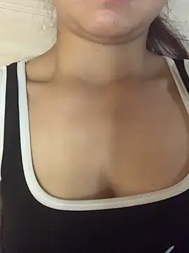 Diana-sexyy online show from 02/06/26, 03:44