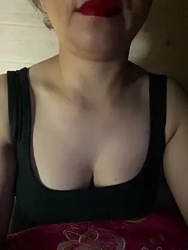 Snapshot of Diana-sexyy chatting on 06/26/26, 02:54 Diana-sexyy online show from 06/26/26, 02:54