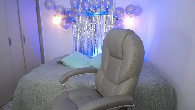 selene rouse  online show from 03/07/26, 12:07