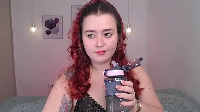 selene rouse  online show from 05/28/26, 12:52