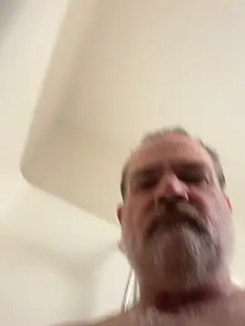 Snapshot of yourdream6969 chatting on 11/15/25, 08:11 yourdream6969 online show from 11/15/25, 08:11