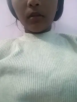 Snapshot of Lisha-14 chatting on 11/15/25, 06:11 Lisha-14 online show from 11/15/25, 06:11