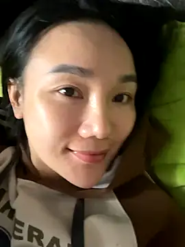 Snapshot of dusi-cute chatting on 11/14/25, 05:22 dusi-cute online show from 11/14/25, 05:22