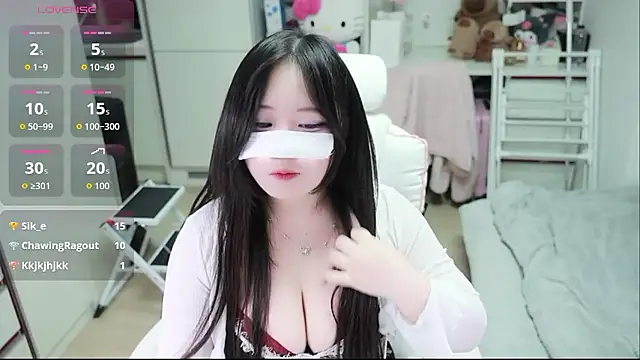 kimhyeona2005 online show from 02/12/26, 12:11