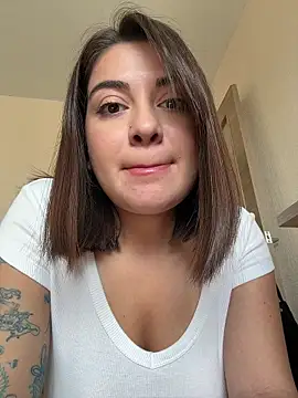 Snapshot of Lovynna chatting on 07/15/26, 01:16 Lovynna online show from 07/15/26, 01:16