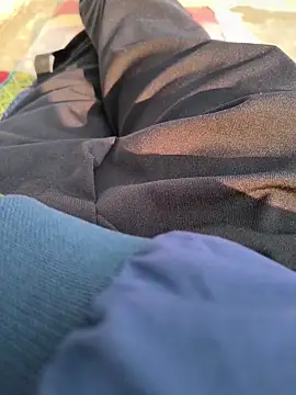 Snapshot of Ritik143jhil chatting on 11/21/25, 10:14 Ritik143jhil online show from 11/21/25, 10:14