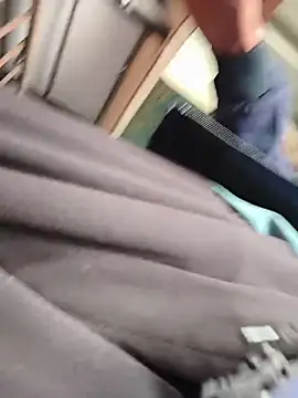 Snapshot of Ritik143jhil chatting on 11/23/25, 11:21 Ritik143jhil online show from 11/23/25, 11:21